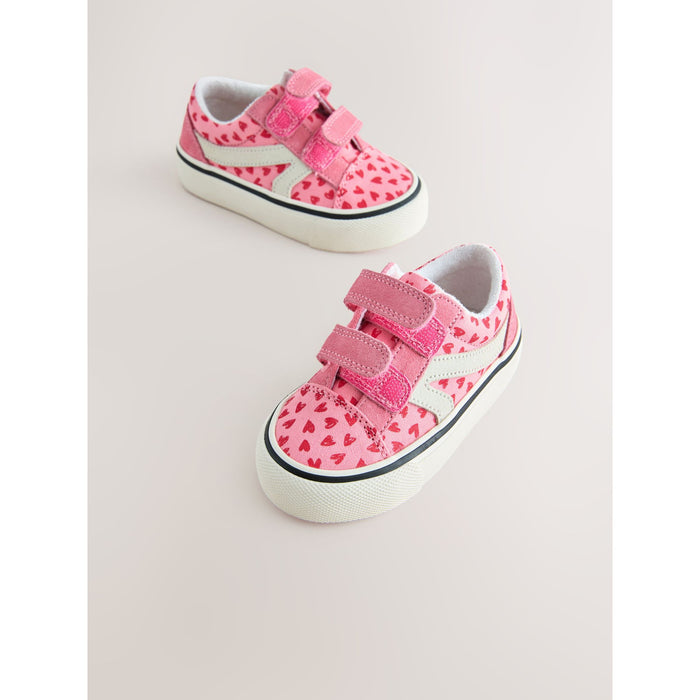 Hjärtvärmaren – Rosa Baby Sneakers med Kärleksmönster