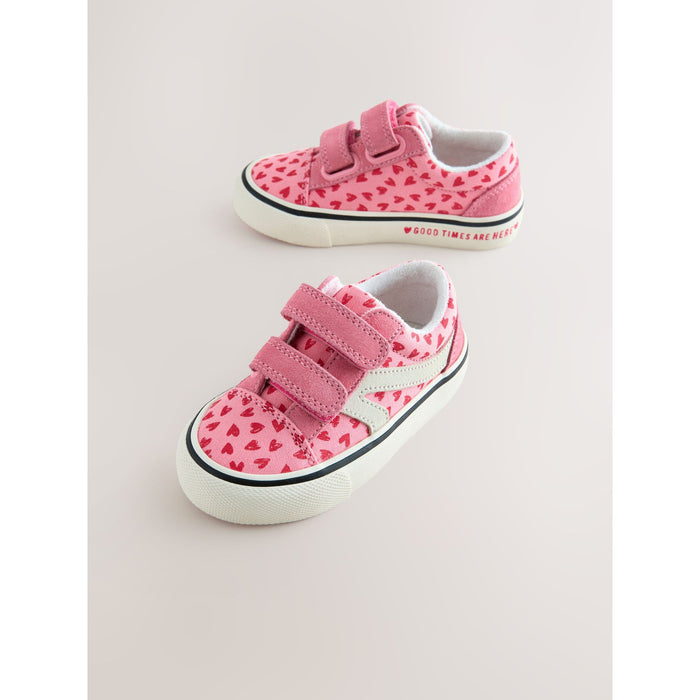 Hjärtvärmaren – Rosa Baby Sneakers med Kärleksmönster