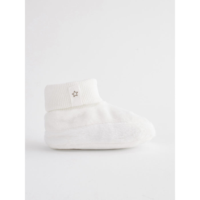 Vit – Mysiga Baby Booties (0–18 månader)