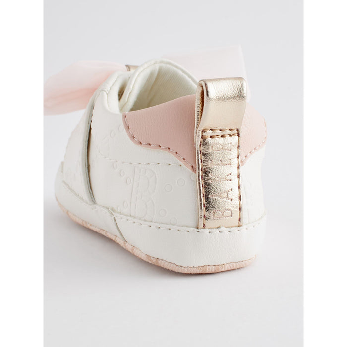 Sweet Bow Vita Babysneakers med Rosa Organza Rosett (0–24 månader)