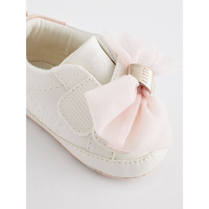 Sweet Bow Vita Babysneakers med Rosa Organza Rosett (0–24 månader)