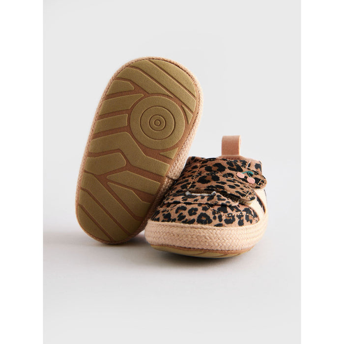 Små Tassar – Baby Sneakers i Leopardmönster (0–24 mån)