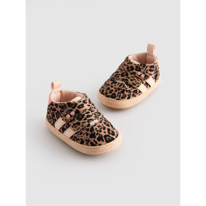 Små Tassar – Baby Sneakers i Leopardmönster (0–24 mån)